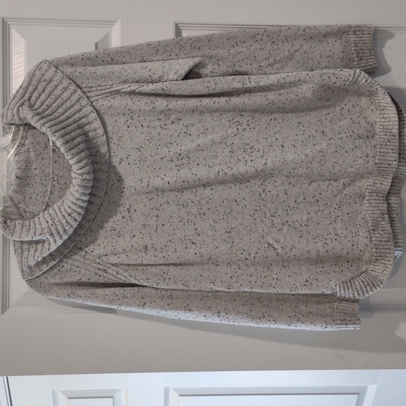 Women's Size Large Sweater Bundle - Picture 6 of 9